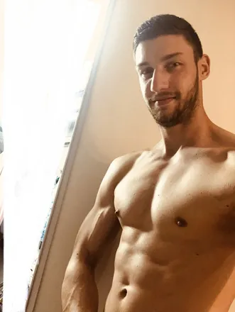 OnlyFans cuenta danielmuscleman header 2
