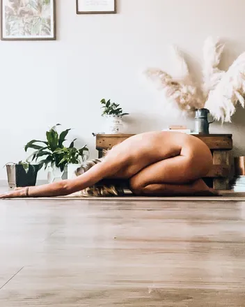 OnlyFans account  courtneylovesyou header 2