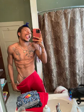 OnlyFans cuenta imwhatshewant header 2