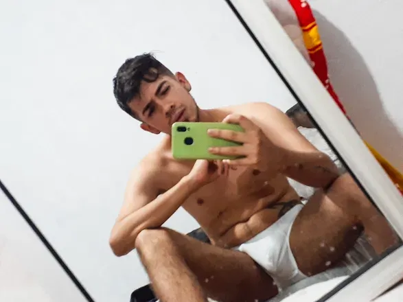 OnlyFans cuenta davidcasta97092 avatar 1