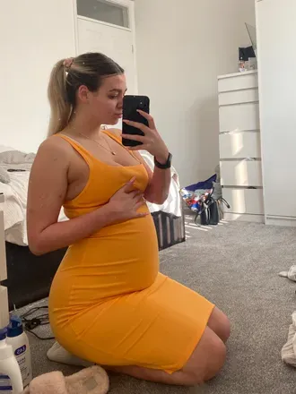 OnlyFans account  pregnantlayla_x avatar 1