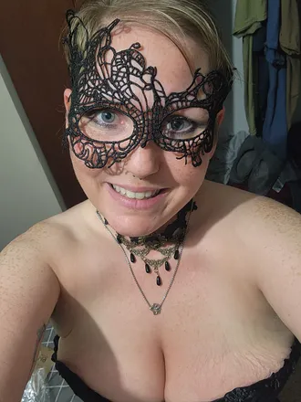 OnlyFans cuenta roxxirayne85 header 2