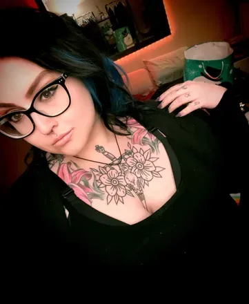 OnlyFans account  hellcat_kay avatar 1