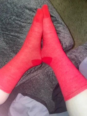 OnlyFans cuenta smallfeetcutiexxxx avatar 1