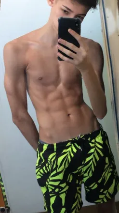 OnlyFans cuenta sweetrodri69 header 2
