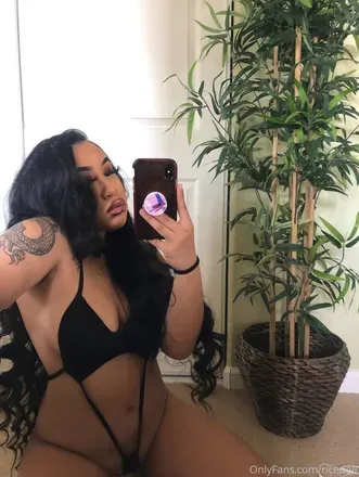 OnlyFans cuenta ricedoll avatar 1