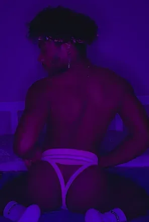 OnlyFans account  macaronn avatar 1