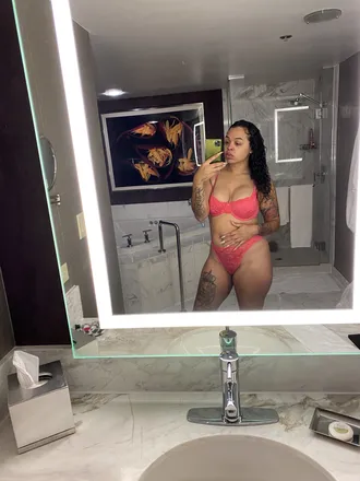 OnlyFans cuenta yellowyazzsexyass header 2