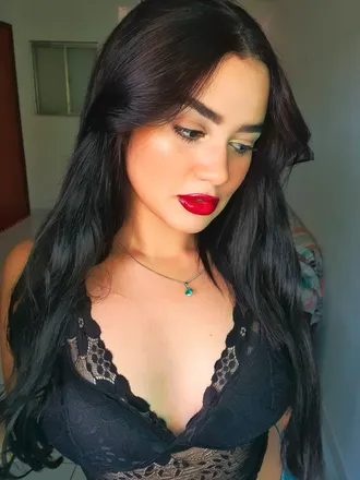 OnlyFans cuenta carlanayara header 2