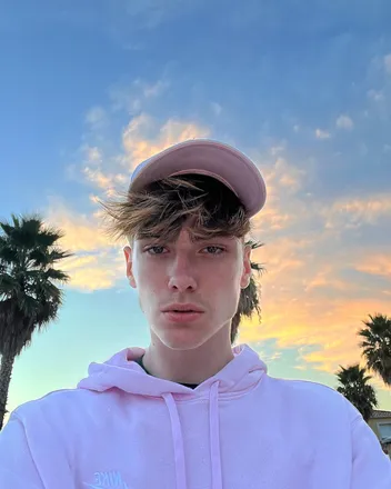 OnlyFans cuenta maxence_free header 2