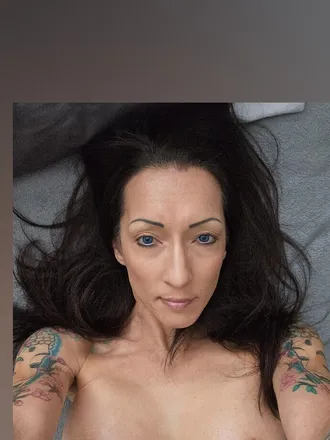 OnlyFans cuenta carlalee196 header 2