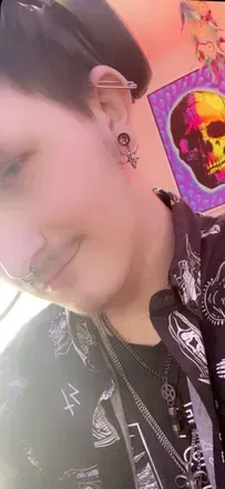 OnlyFans account  daemon_boi avatar 1