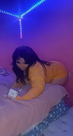 OnlyFans cuenta thickkeeizzy header 2