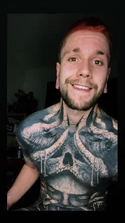 OnlyFans cuenta twinleaftattoo avatar 1