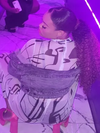 OnlyFans cuenta withlove_quinn header 2