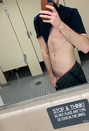 OnlyFans cuenta hung_twink9 avatar 1
