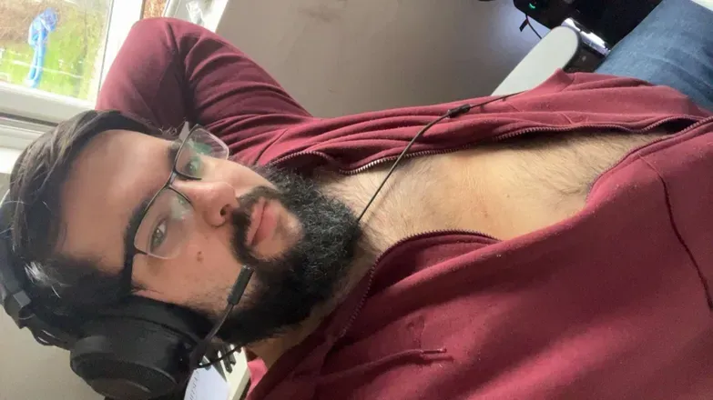 OnlyFans cuenta desertedbeard header 2