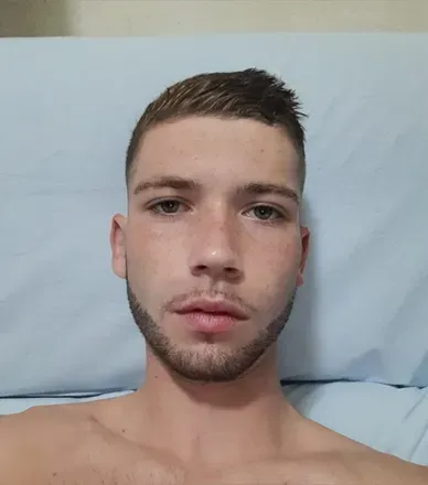 OnlyFans cuenta julio_versertti avatar 1