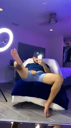 OnlyFans cuenta urfavlatino avatar 1