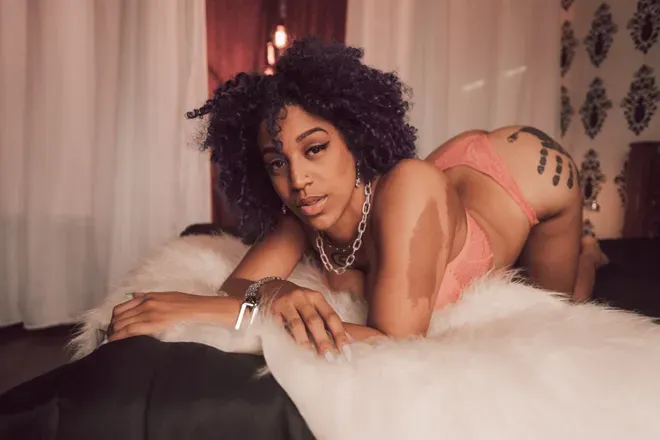 OnlyFans cuenta thamyqueen header 2