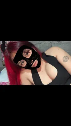 OnlyFans account  esmemcfly avatar 1