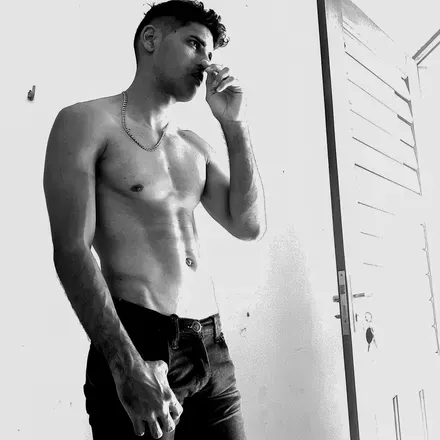 OnlyFans cuenta robert.alexander header 2