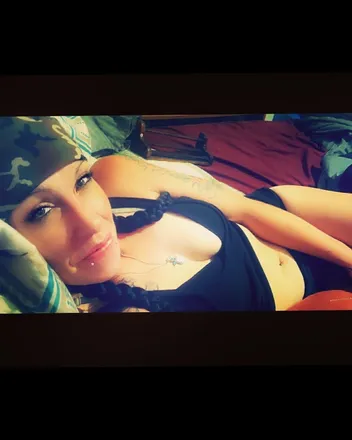OnlyFans cuenta vi0l3ntvi0l3t header 2