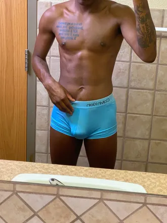 OnlyFans cuenta no_gimmick header 2