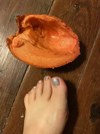 OnlyFans account  fruityfeets69 avatar 1