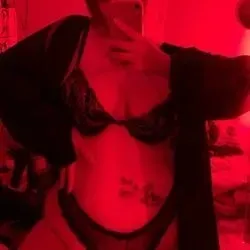 OnlyFans cuenta onlyredroom avatar 1