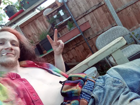 OnlyFans cuenta hippystoner69free header 2