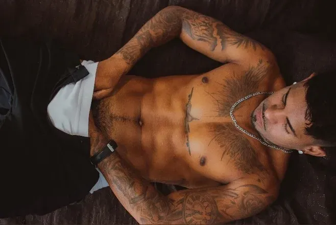 OnlyFans cuenta ronnyaislan header 2
