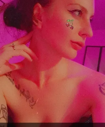 OnlyFans cuenta gothicbatbaby header 2