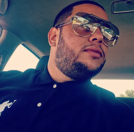 OnlyFans cuenta tiitoshow header 2