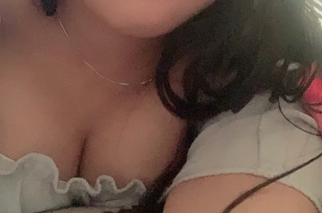 OnlyFans cuenta yourasianbabyyy header 2