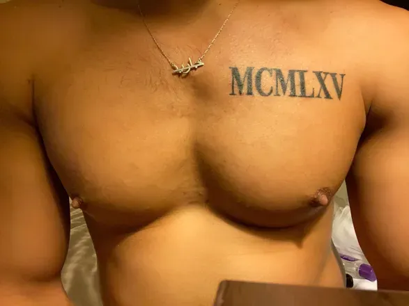 OnlyFans cuenta xander_j header 2
