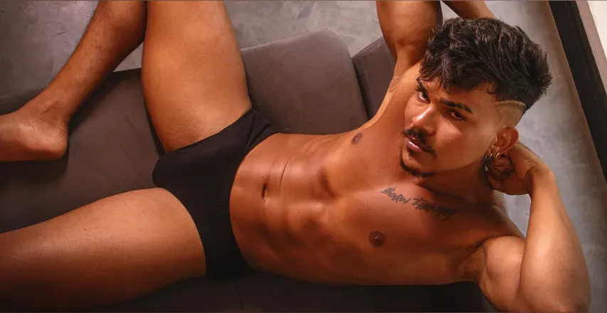 OnlyFans account  ravy_lion header 2