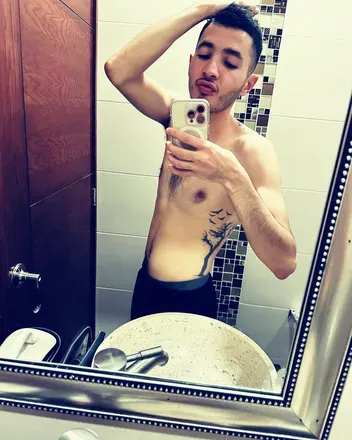 OnlyFans cuenta elchicocarmona avatar 1