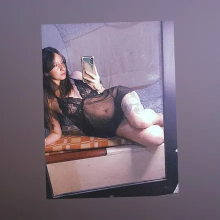 OnlyFans cuenta cutequeen-18 header 2