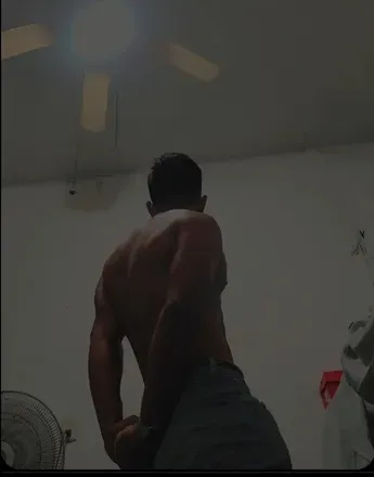 OnlyFans cuenta garcia_2k01 avatar 1