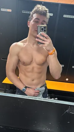 OnlyFans cuenta zanza_01 header 2