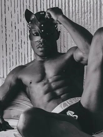 OnlyFans cuenta blacktarzanxx avatar 1