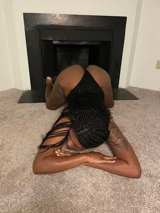 OnlyFans cuenta long_chocolate_legs avatar 1
