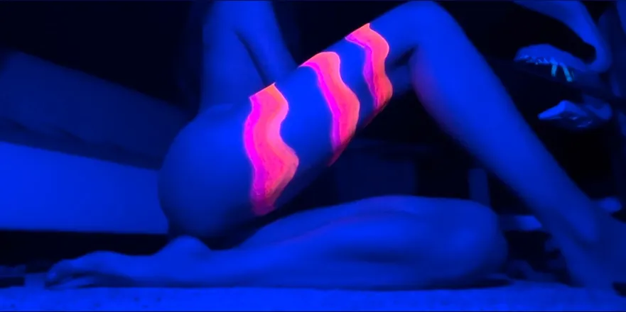 OnlyFans cuenta ozzi.onearth header 2
