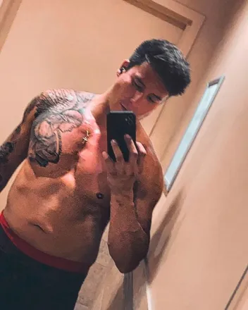 OnlyFans cuenta itzbigmike header 2