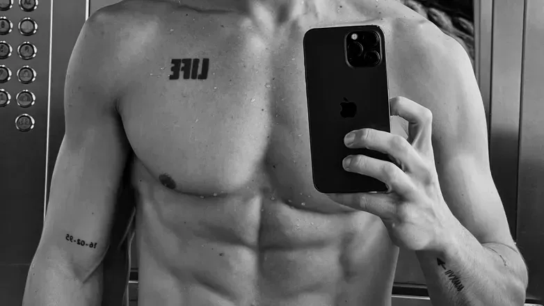 OnlyFans cuenta agusreyero header 2