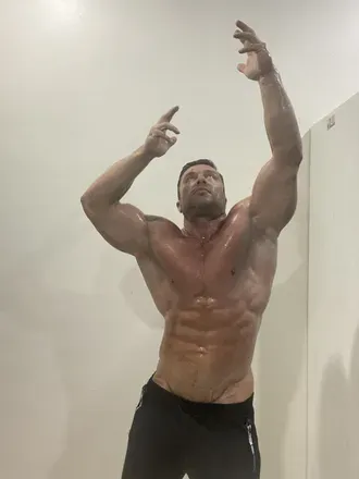 OnlyFans cuenta roughmuscle avatar 1