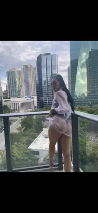 OnlyFans account  hillyvanilly header 2