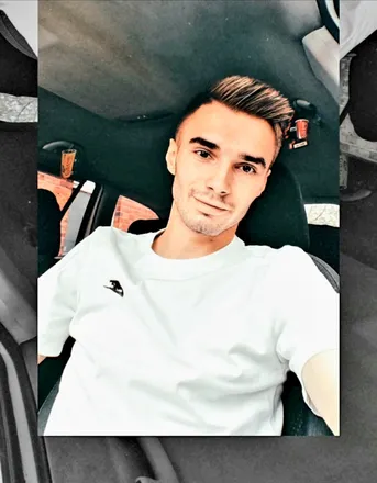 OnlyFans cuenta vali123 header 2