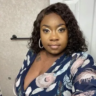 OnlyFans account  queenc83 header 2